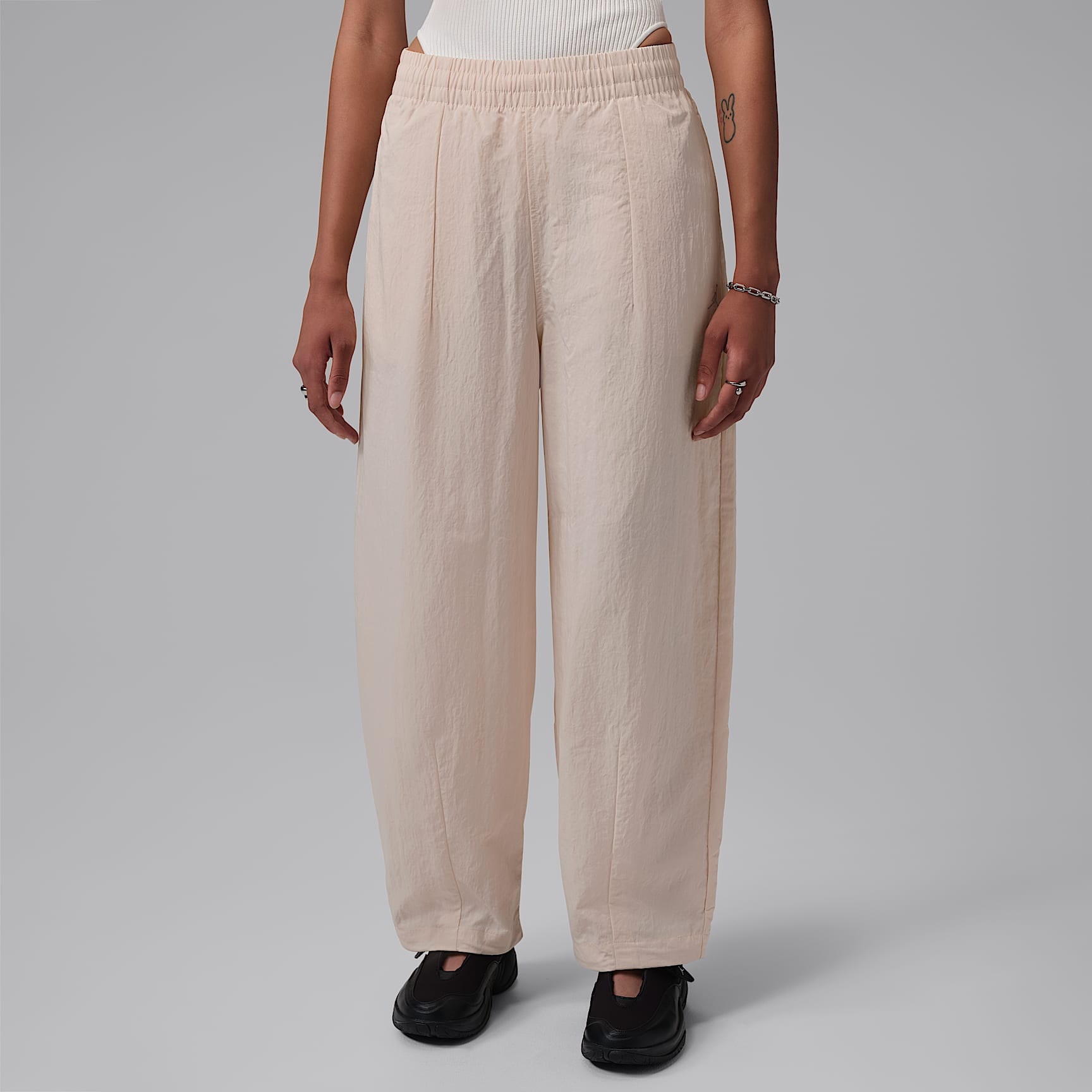 Jordan Brooklyn Women's Woven Trousers. Nike IL